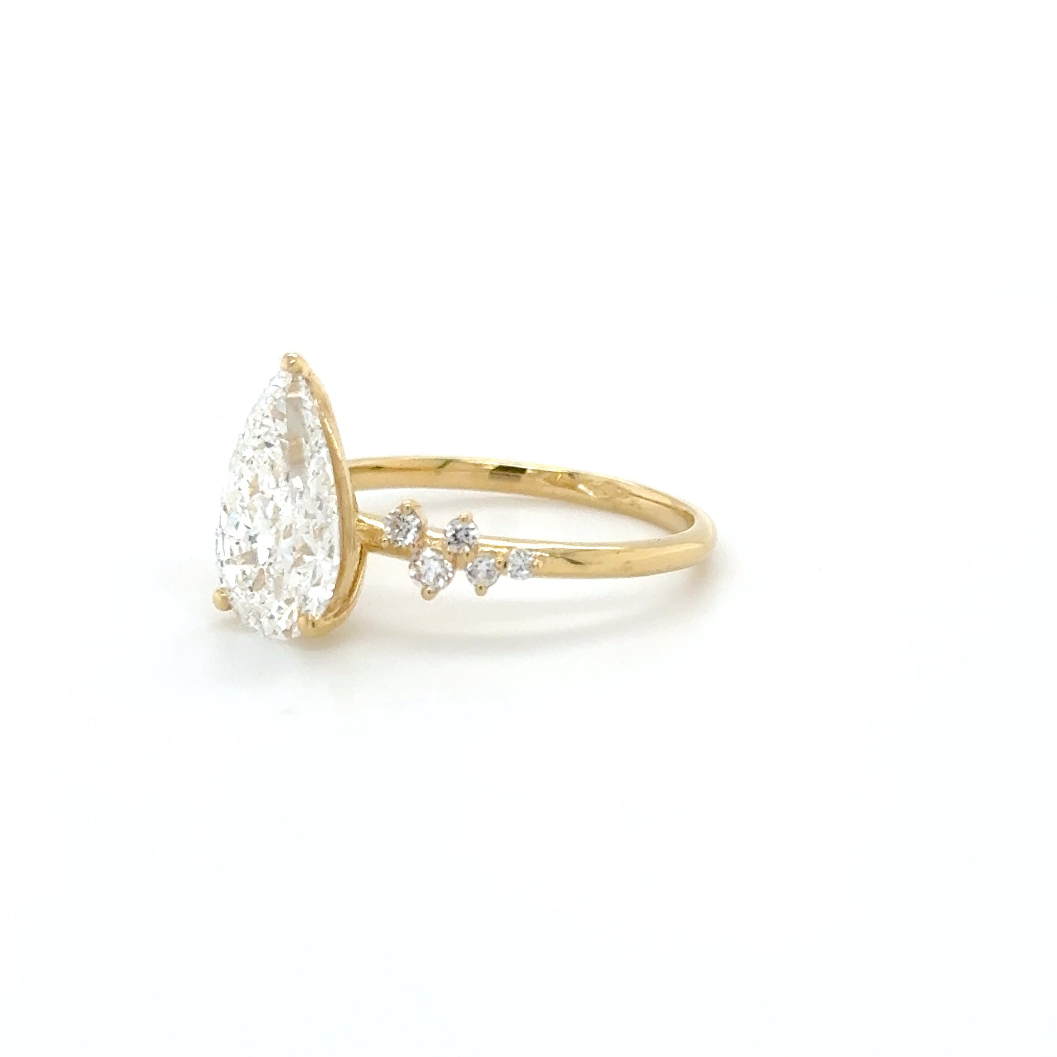 'Isolde' – 2.50ct Pear shaped Engagement Ring with Side Stones | 18K Yellow Gold