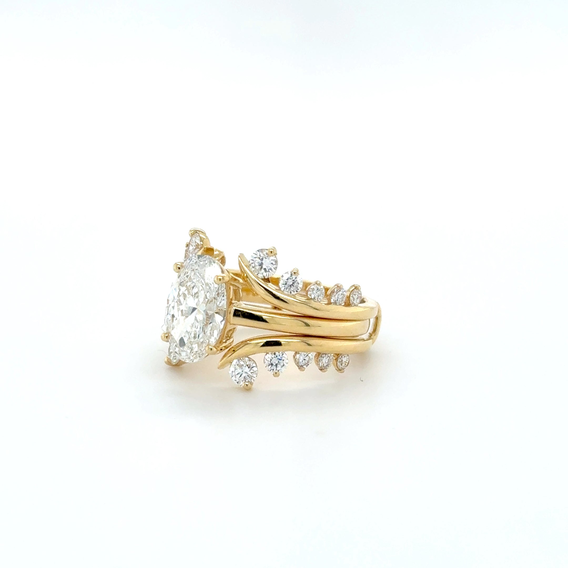 Regal Harmony Diamond Ring Set – 18K Yellow Gold (2.77 ct Total)