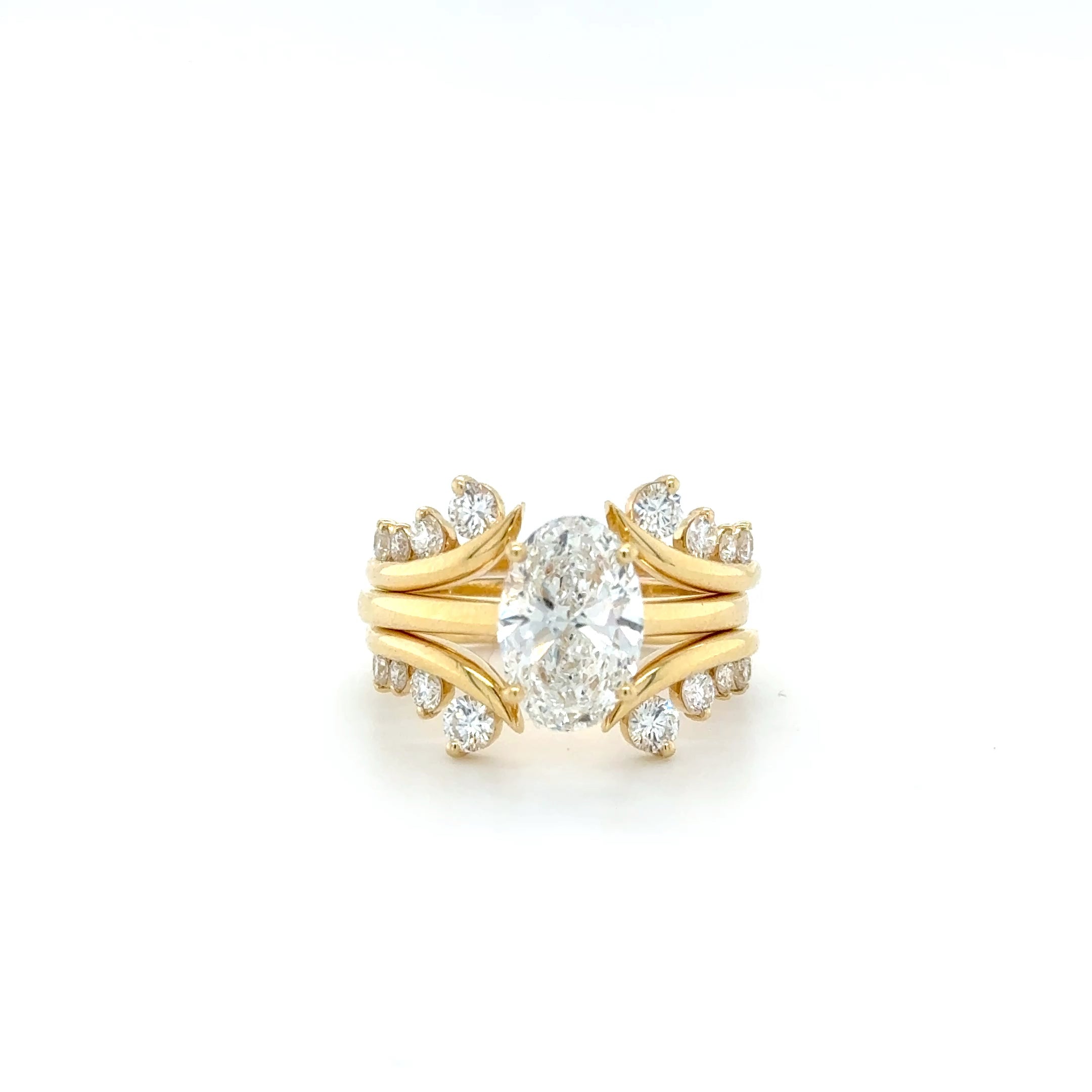 Regal Harmony Diamond Ring Set – 18K Yellow Gold (2.77 ct Total)