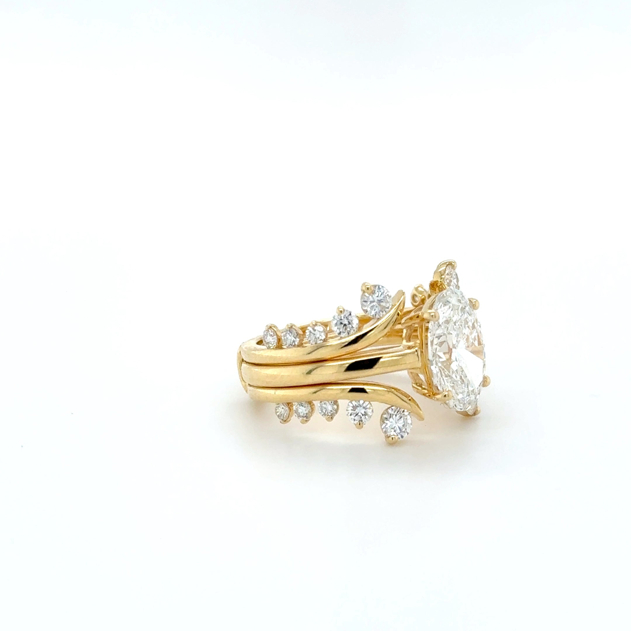 Regal Harmony Diamond Ring Set – 18K Yellow Gold (2.77 ct Total)