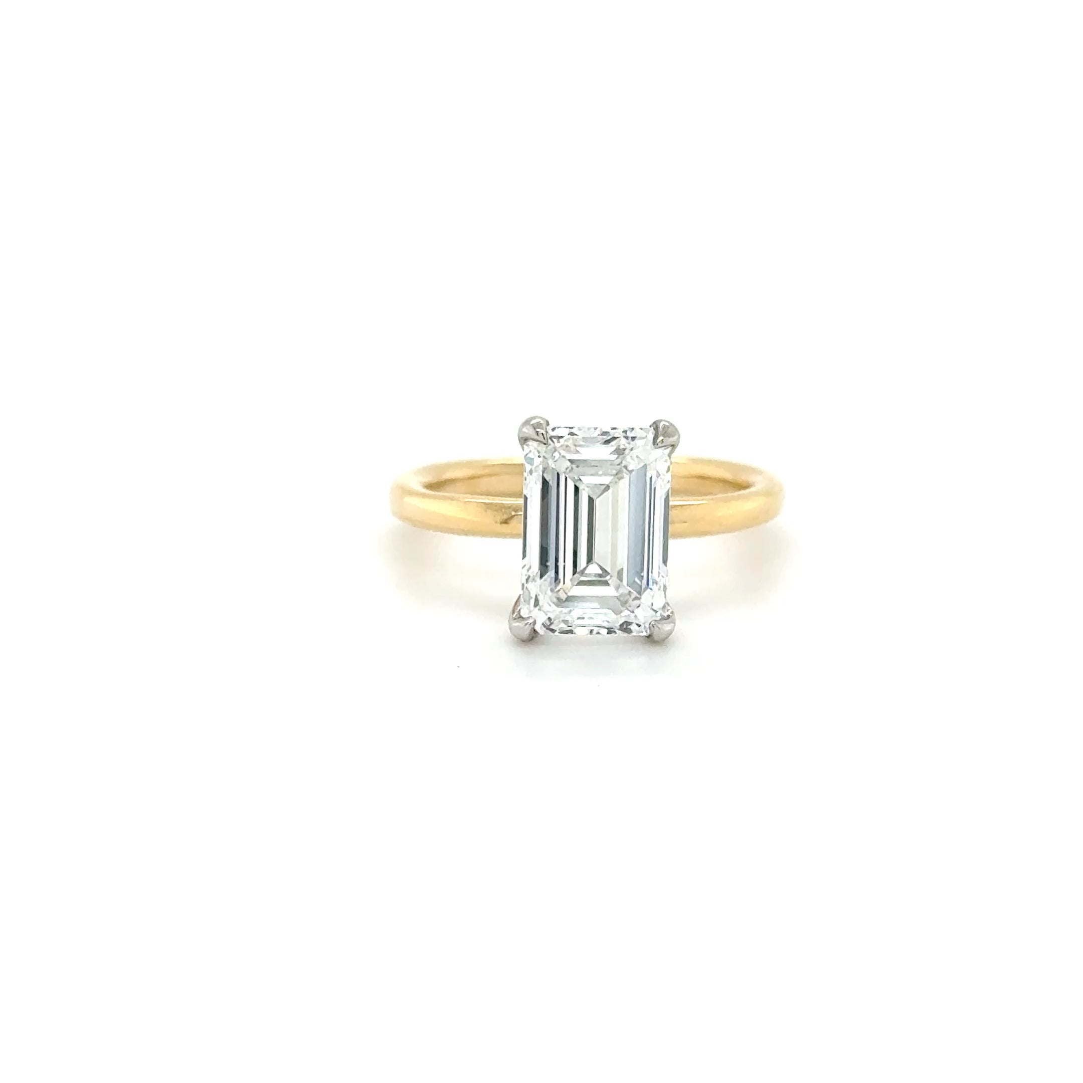 Clarisse – 2.52ct Emerald-Cut Two-Stone Engagement Ring | 18K Yellow Gold | IGI Certified