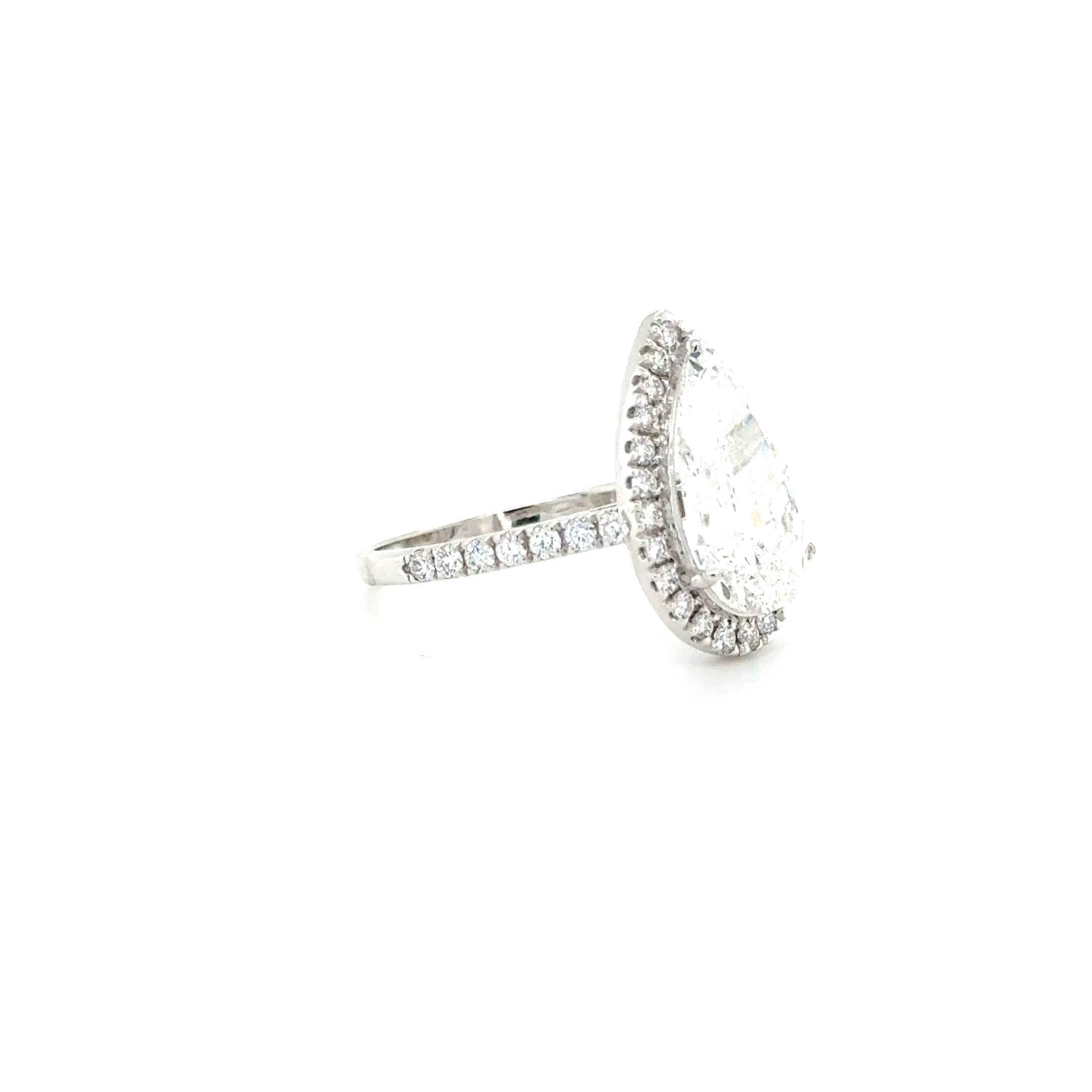 Pear-Shaped Halo Diamond Ring – 18K White Gold Lab-Grown