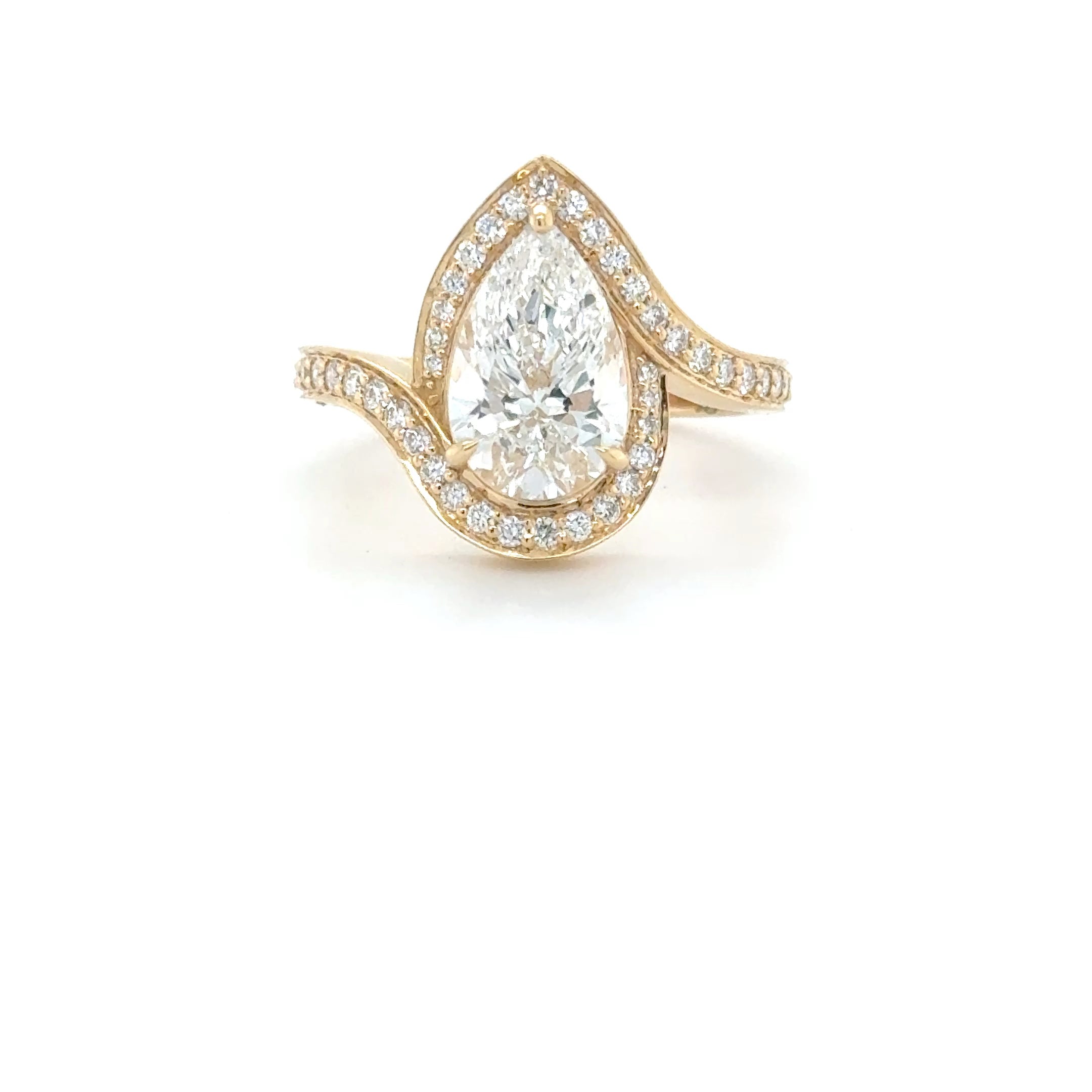 Golden Wave Pear Diamond Ring – 2.39ct Lab-Grown Brilliance
